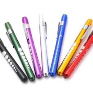 Pluma lampara para doctor o enfermera para auscultar o revision emergencia