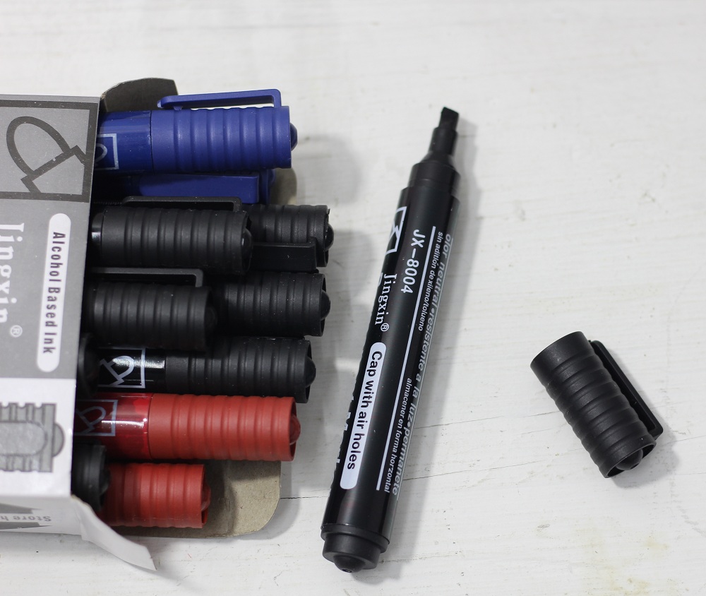 Marcador Permanente Grueso caja con 12 pzas